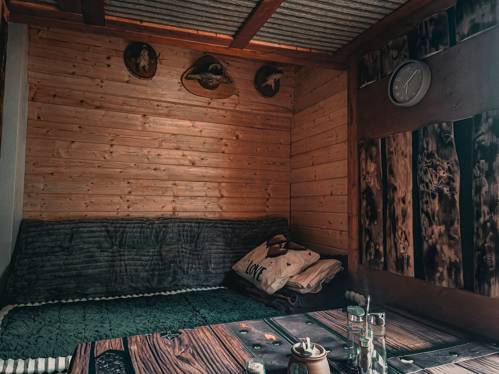Posezení u kamen